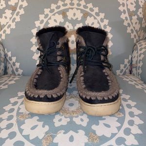 MOU LACE UP SNEAKER BOOTS